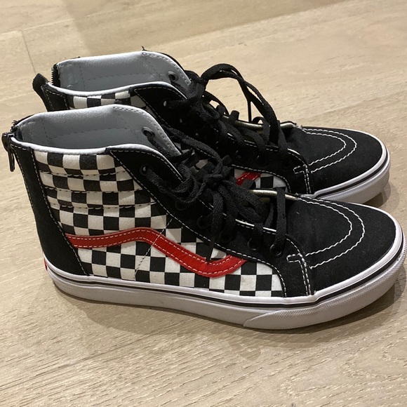 Red and black checkered high top Vans. Size US 5.5 kids. Perfect shape. - Picture 2 of 4